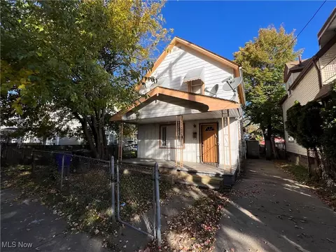 7410 Neville Ave, Cleveland, OH 44102
