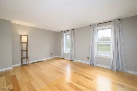 Living - 208 E Comet Rd, Clinton, OH 44216 photo 1 of 4