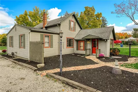 Exterior - 208 E Comet Rd, Clinton, OH 44216 photo 6 of 20