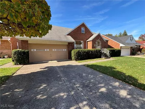 1788 E 228th St, Euclid, OH 44117