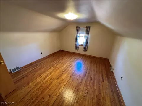Bedroom - 1788 E 228th St, Euclid, OH 44117 photo 7 of 8
