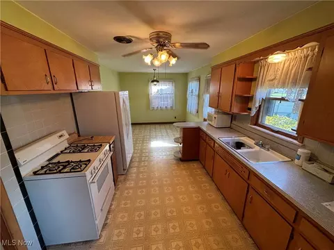 Kitchen - 1788 E 228th St, Euclid, OH 44117 photo 2 of 2
