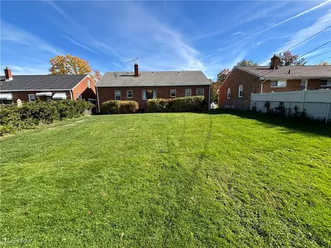 Exterior - 1788 E 228th St, Euclid, OH 44117 photo 2 of 3