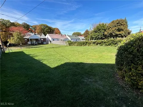 Exterior - 1788 E 228th St, Euclid, OH 44117 photo 3 of 3