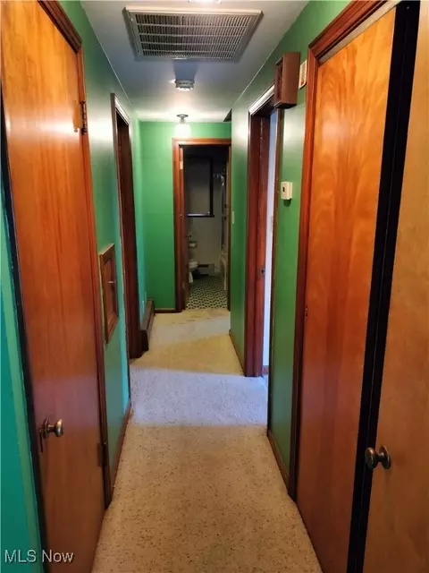Entry Way - 429 Wildwood Dr, Boardman, OH 44512 photo 2 of 5