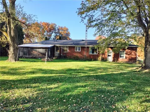 Exterior - 429 Wildwood Dr, Boardman, OH 44512 photo 2 of 2