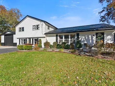148 Forest Ave, Lake Milton, OH 44429
