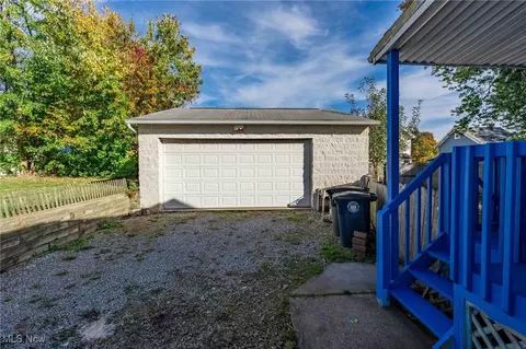 1109 Mount Vernon Ave, Akron, OH 44310 photo 49