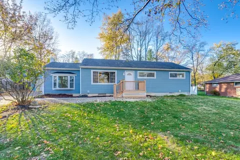 3720 Baird Rd, Stow, OH 44224