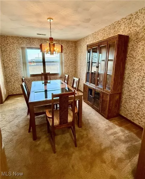 Dining - 870 Pearson Cir #4, Boardman, OH 44512 photo 1 of 1