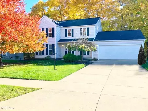 3018 Crown Pointe, Stow, OH 44224