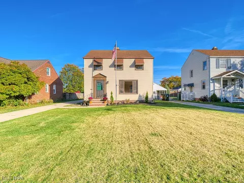 5614 Southington Dr, Parma, OH 44129