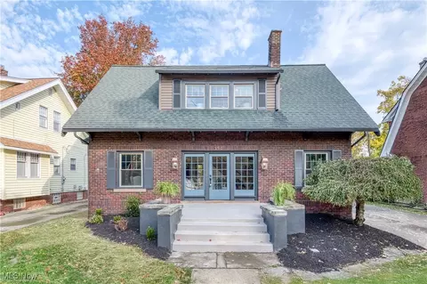 3901 Glenwood Rd, Cleveland, OH 44121