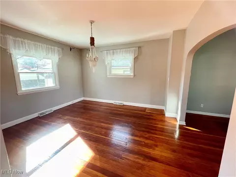 111 Paxton Ave, Wheeling, WV 26003 photo 8