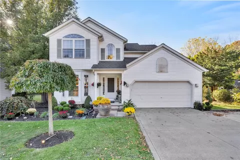 7228 Jackson St, Mentor, OH 44060