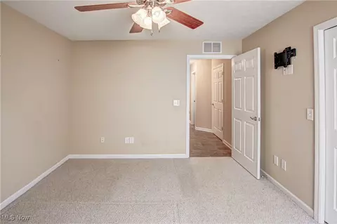 5263 Cardinal Ct, Lorain, OH 44053 photo 19