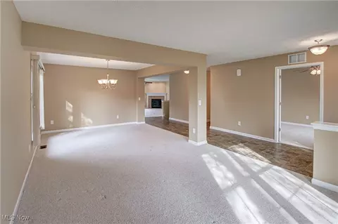 5263 Cardinal Ct, Lorain, OH 44053 photo 5