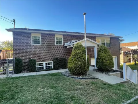3707 River Rd, Vienna, WV 26105