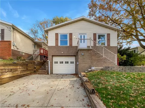 581 Fulmer Ave, Akron, OH 44312