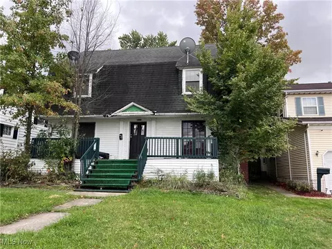 1868 Stanwood Rd, Cleveland, OH 44112