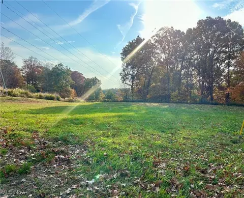 Oneida Trail, Malvern, OH 44644 photo 2
