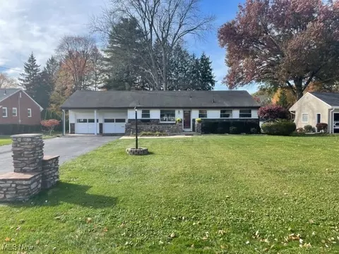 7562 Forest Hill Ave, Youngstown, OH 44514