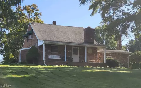 3764 Hayes Rd, Dorset, OH 44032