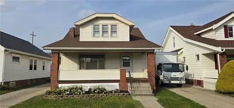 7010 Kenneth Ave, Parma, OH 44129