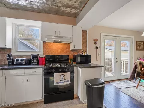 Kitchen - 1740 W 16th St, Ashtabula, OH 44004 photo 1 of 2