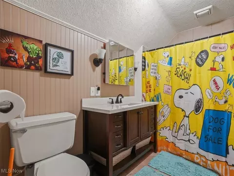 Bath - 1740 W 16th St, Ashtabula, OH 44004 photo 1 of 1