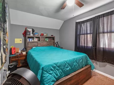 Bedroom - 1740 W 16th St, Ashtabula, OH 44004 photo 2 of 3