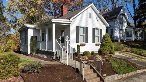 311 Marion St, Marietta, OH 45750