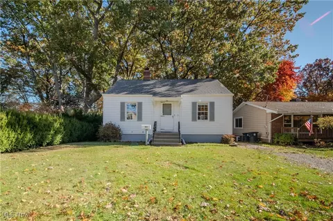 183 Malacca St, Akron, OH 44305