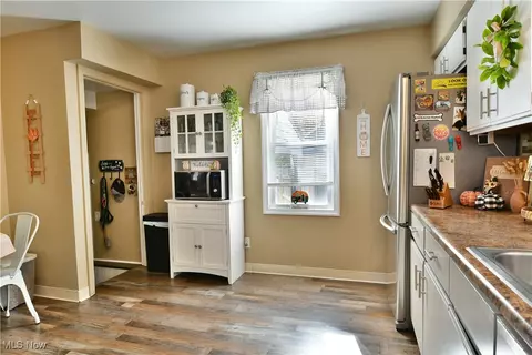 102 Morrison St, Struthers, OH 44471 photo 9