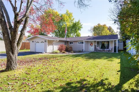 9273 Milford Dr, Northfield, OH 44067