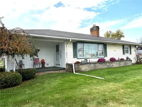 651 E Taggart St, East Palestine, OH 44413