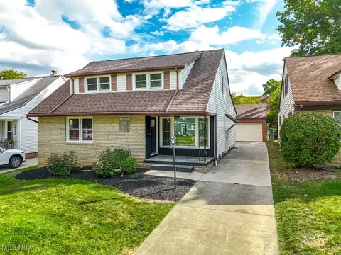 23914 Edgehill Dr, Beachwood, OH 44122