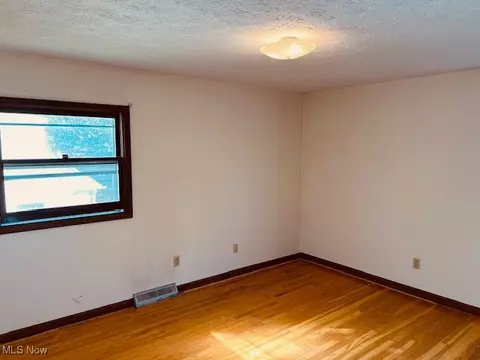 356 Killdeer Dr, Amherst, OH 44001 photo 17