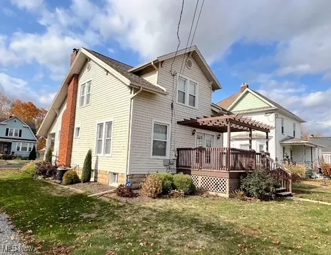 Exterior - 1117 Dover Ave, Dover, OH 44622 photo 3 of 8