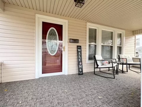Exterior - 1117 Dover Ave, Dover, OH 44622 photo 2 of 8