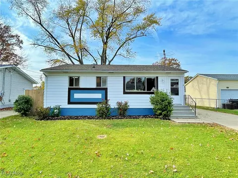 278 Mornington Rd, Vermilion, OH 44089