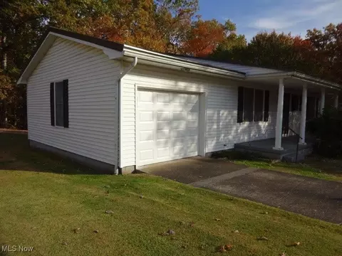 33 Edgewood Ln, Spencer, WV 25276 photo 3