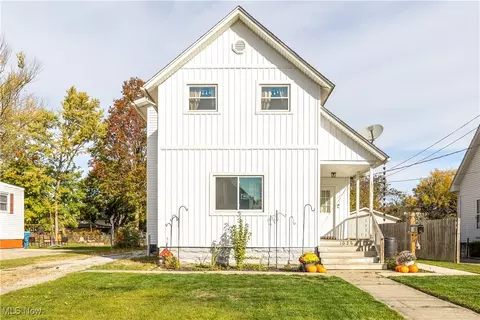 1026 W 22nd St, Lorain, OH 44052