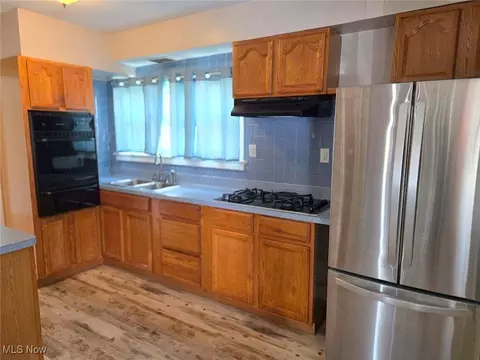 Kitchen - 590 Bell Ave, Elyria, OH 44035 photo 1 of 1