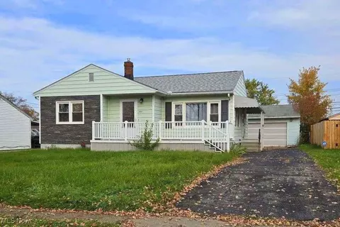 590 Bell Ave, Elyria, OH 44035