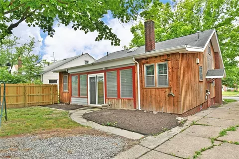 5507 Southern Blvd, Boardman, OH 44512 photo 2