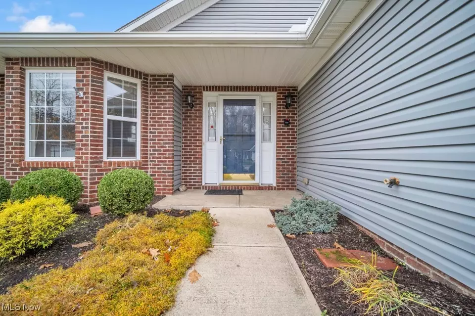Other - 16822 Hinsdale Ct, Middleburg Heights, OH 44130 photo 4 of 9