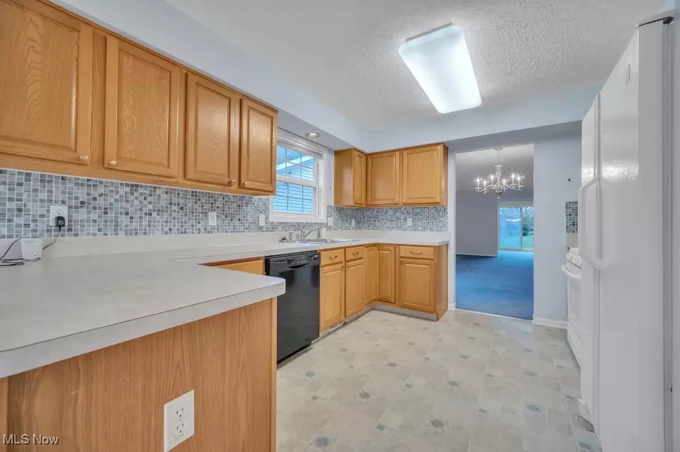 Kitchen - 16822 Hinsdale Ct, Middleburg Heights, OH 44130 photo 1 of 4