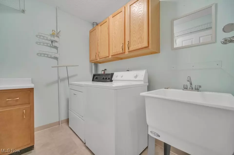 Other - 16822 Hinsdale Ct, Middleburg Heights, OH 44130 photo 7 of 9