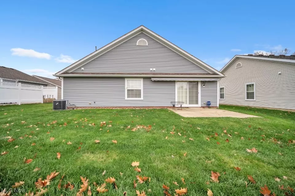 Exterior - 16822 Hinsdale Ct, Middleburg Heights, OH 44130 photo 6 of 6